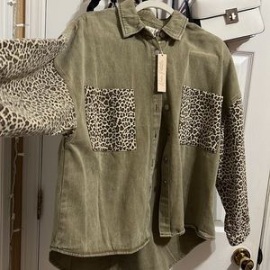 POL Vintage Style Hi-Low Leopard Cheetah
Shacket Shirt Jacket: Olive Army Green